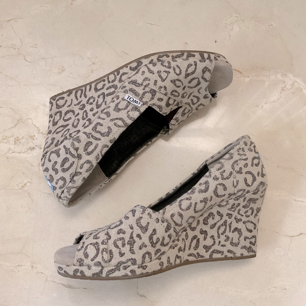 TOMS Leopard Wedges - Size 8